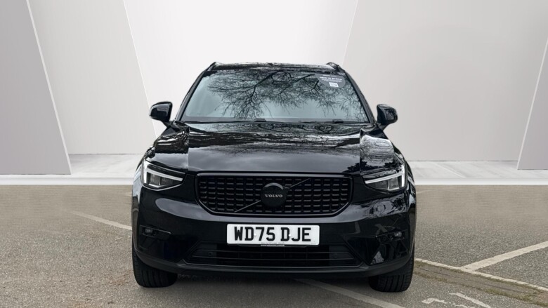 Volvo XC40 2.0 B3P Plus Black Edition 5dr Auto Petrol Estate